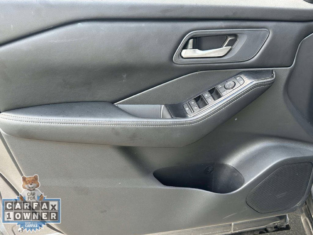 Used 2026 Nissan Rogue SV AWD/4WD image 18