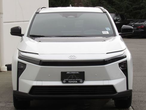 New 2026 Toyota bZ FWD image 3