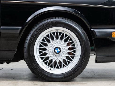 Used 1988 BMW M5 RWD image 32