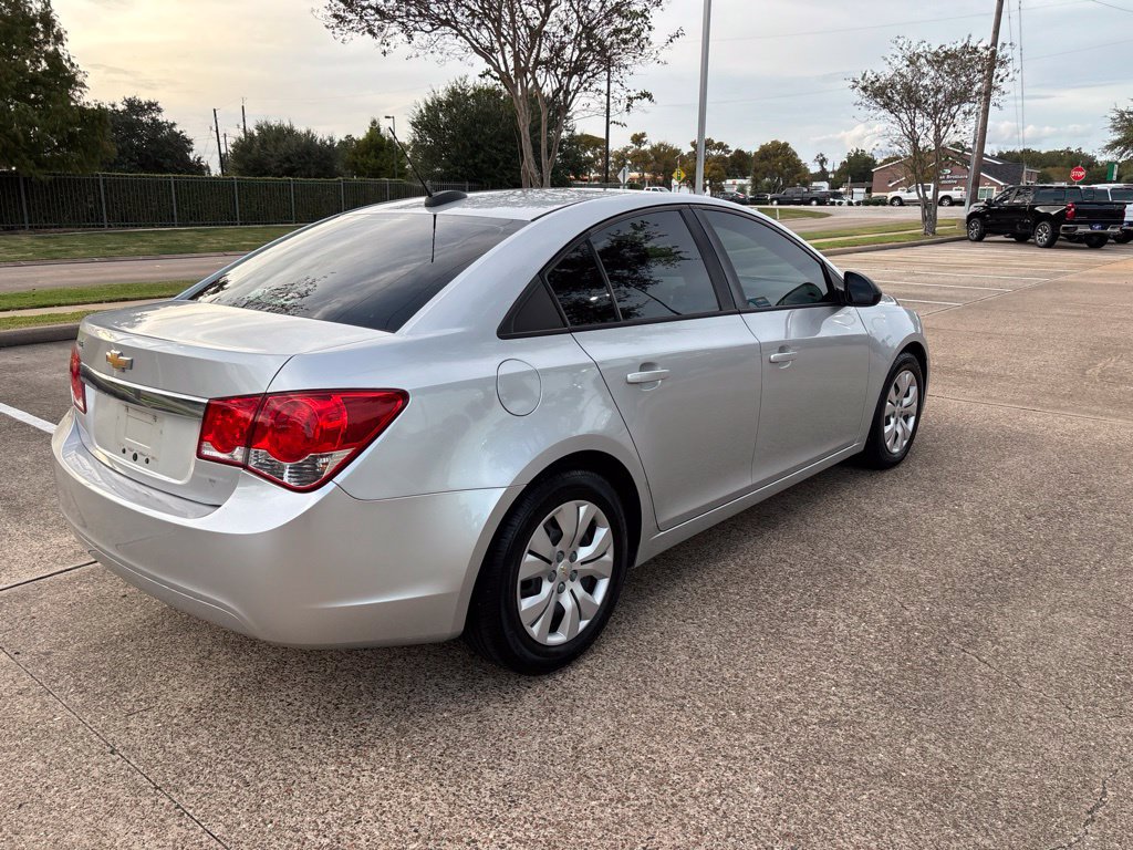 Used 2015 Chevrolet Cruze LS FWD image 5