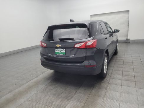 Used 2021 Chevrolet Equinox LS FWD image 9