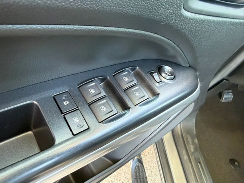 Used 2021 Chevrolet Colorado LT w/ LT Convenience Package image 36