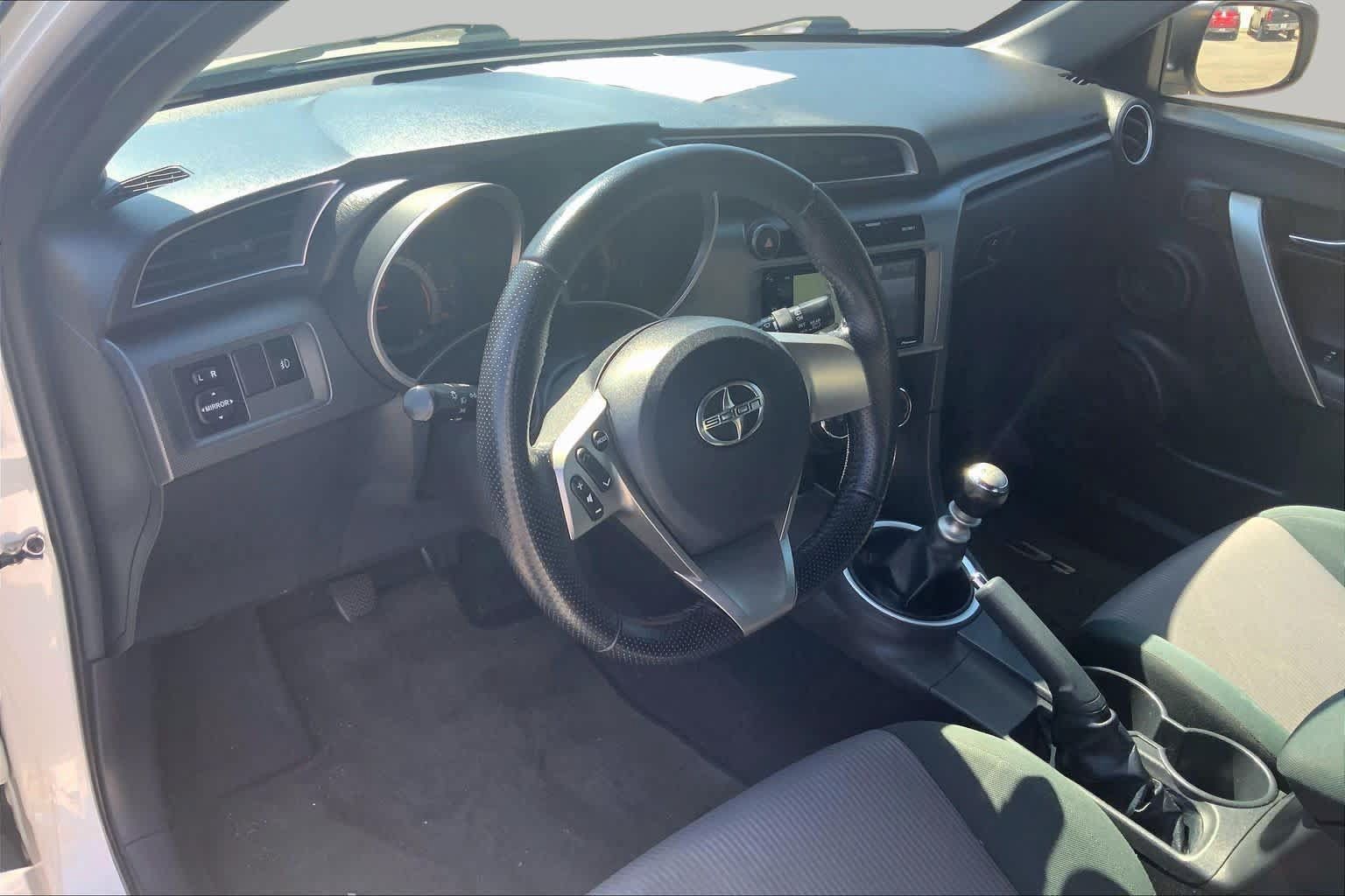 Used 2016 Scion tC FWD image 17