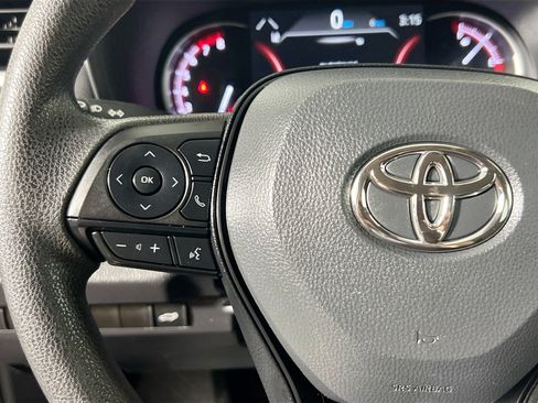 Used 2025 Toyota RAV4 XLE w/ Convenience Package FWD image 18