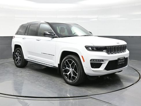 Used 2023 Jeep Grand Cherokee Summit image 1
