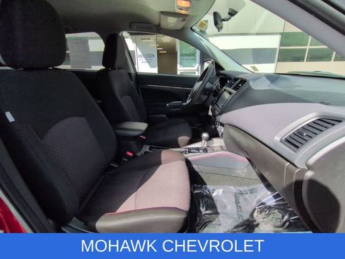 Used 2019 Mitsubishi Outlander Sport ES AWD/4WD image 26