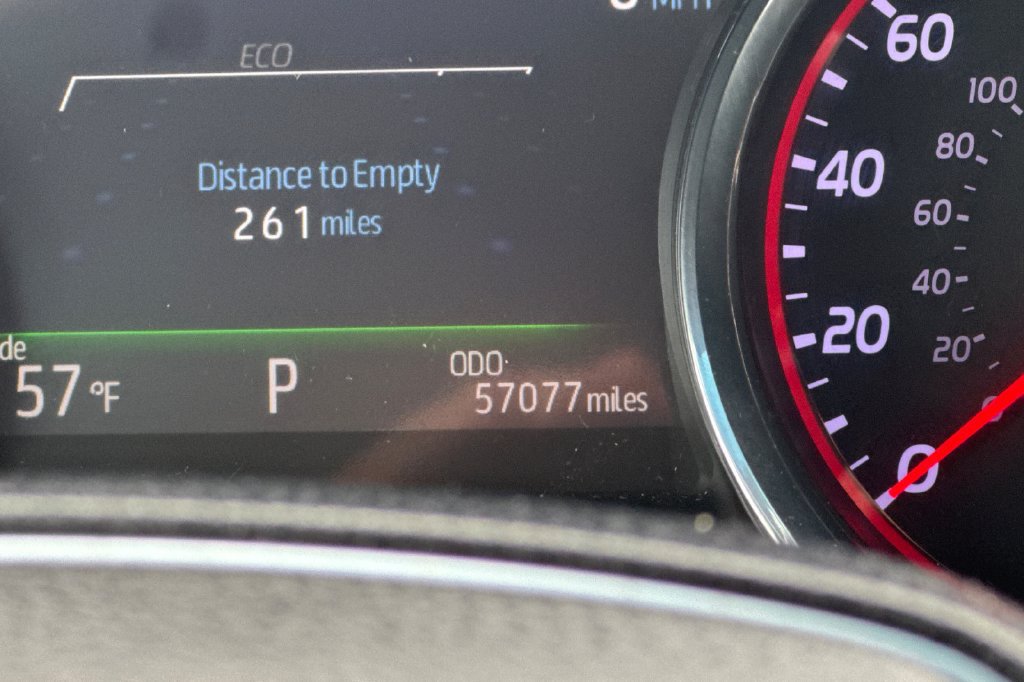 Used 2019 Toyota Camry XSE FWD image 30