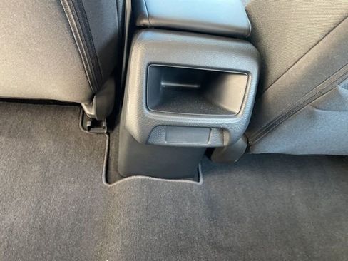 Certified 2025 Honda HR-V LX image 11