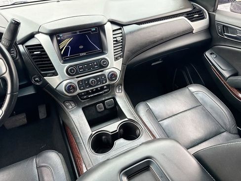 Used 2020 GMC Yukon XL SLT w/ Premium Edition image 30