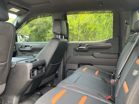 Used 2024 GMC Sierra 1500 AT4 w/ AT4 Premium Package AWD/4WD image 26