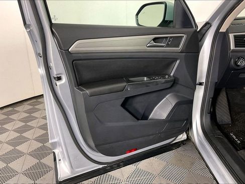 Used 2018 Volkswagen Atlas SE AWD/4WD image 22