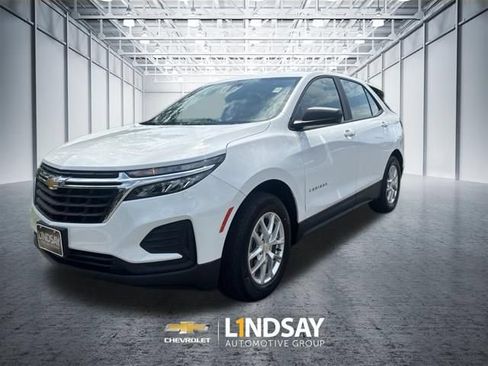 Certified 2024 Chevrolet Equinox LS w/ Driver Confidence II Package FWD image 2