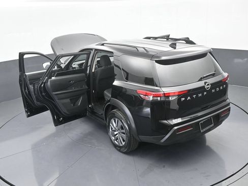 Used 2025 Nissan Pathfinder SV FWD image 70