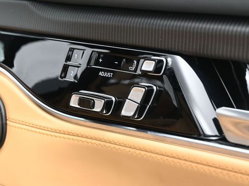 Used 2024 Jeep Grand Wagoneer Series III w/ Quick Order Packagew 28T image 69