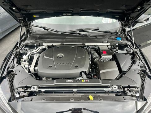 Used 2020 Volvo S60 T6 Momentum AWD/4WD image 43
