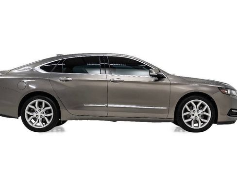 Used 2019 Chevrolet Impala Premier FWD image 5