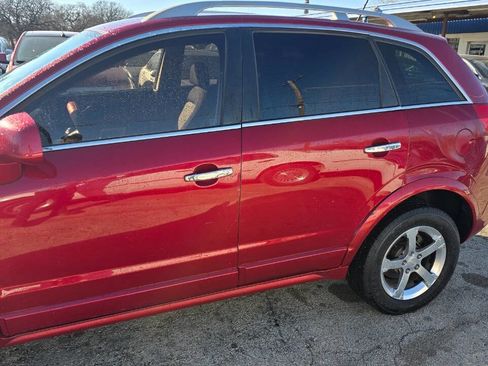 Used 2013 Chevrolet Captiva Sport LT image 2