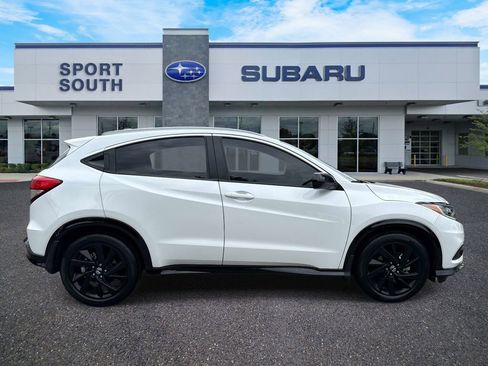 Used 2022 Honda HR-V Sport image 2