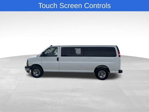 Used 2025 Chevrolet Express 3500 LT w/ LT Preferred Equipment Group RWD image 8