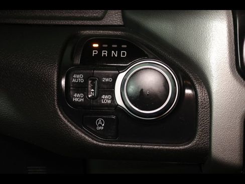 Used 2019 RAM 1500 Big Horn AWD/4WD image 9