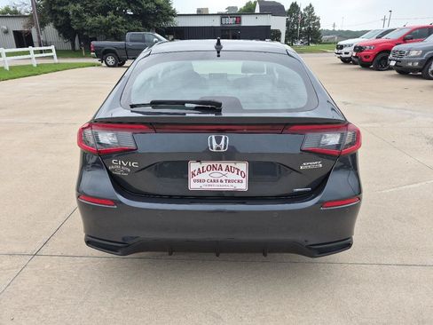 Used 2025 Honda Civic Sport Touring image 6