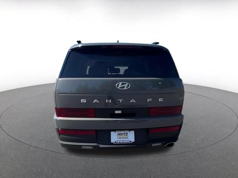 Used 2025 Hyundai Santa Fe SEL FWD image 12