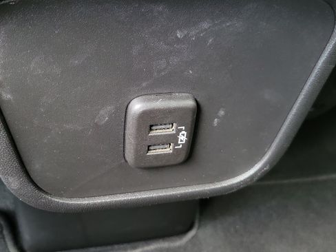 Used 2024 GMC Terrain SLE FWD image 17