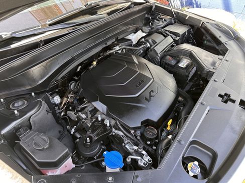Used 2023 Kia Telluride SX Prestige image 16