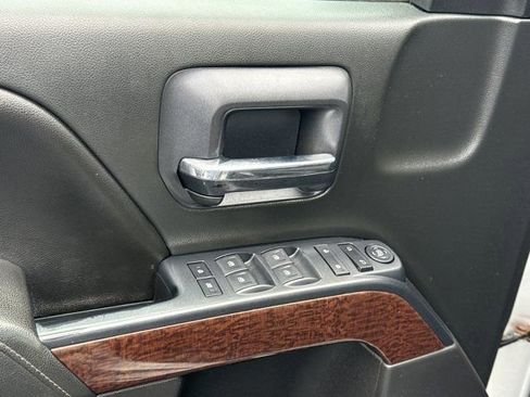 Used 2015 GMC Sierra 2500 SLE w/ SLE Convenience Package image 18