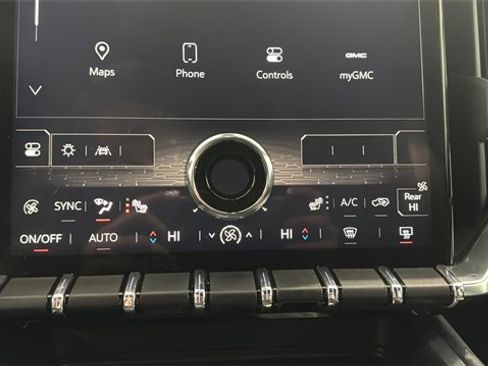 Used 2025 GMC Acadia Elevation image 28