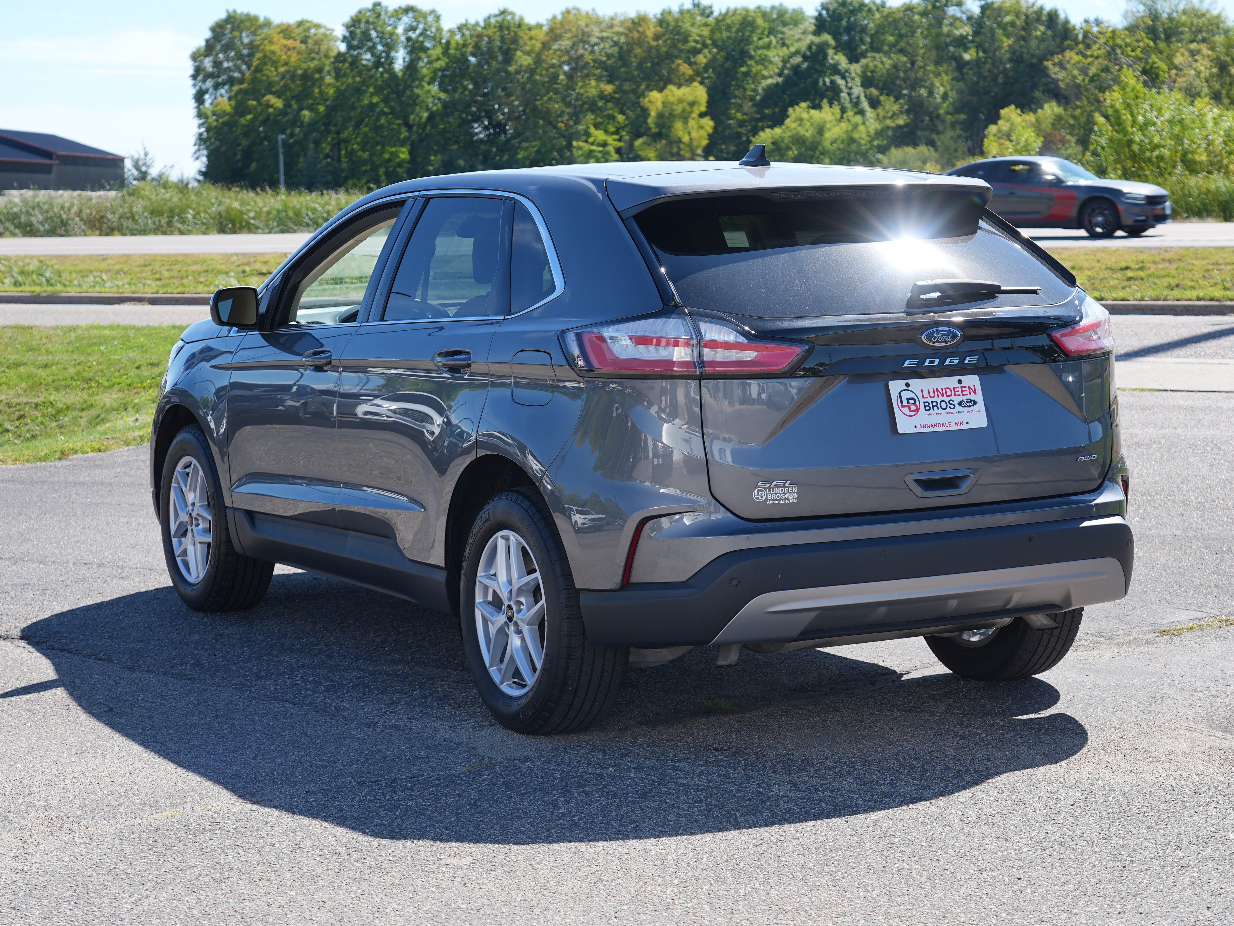 Used 2023 Ford Edge SEL w/ Convenience Package AWD/4WD image 6