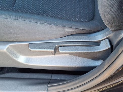 Used 2018 Mitsubishi Eclipse Cross LE image 15