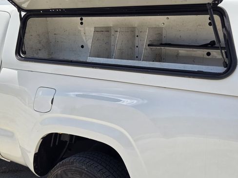 Used 2021 Toyota Tacoma SR RWD image 31