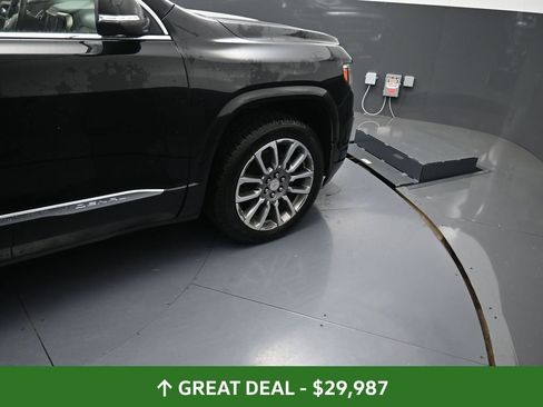 Used 2023 GMC Acadia Denali image 24