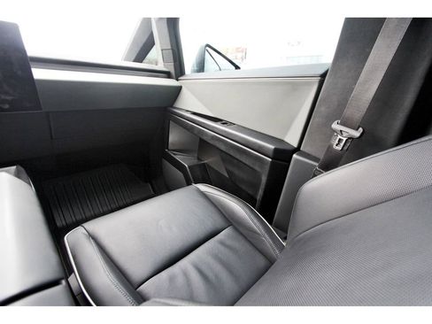 Used 2025 Tesla Cybertruck Cyberbeast AWD/4WD image 8