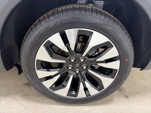 New 2026 Ford Explorer Platinum w/ LUX Leather Package image 8