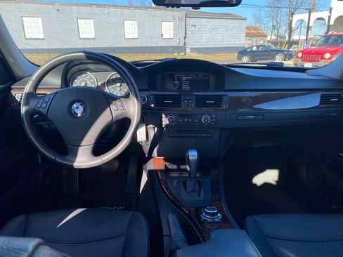 Used 2011 BMW 335i Sedan image 12