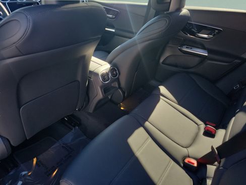 Certified 2026 Mercedes-Benz GLC 300 image 10