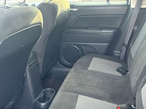 Used 2017 Jeep Patriot Latitude image 27