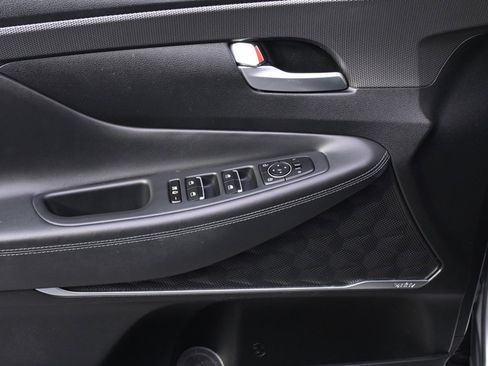 Used 2020 Hyundai Santa Fe SEL w/ Convenience + Premium Package image 17