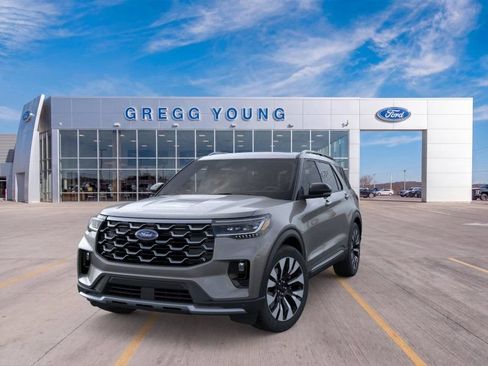 Used 2026 Ford Explorer Platinum w/ LUX Leather Package AWD/4WD image 2