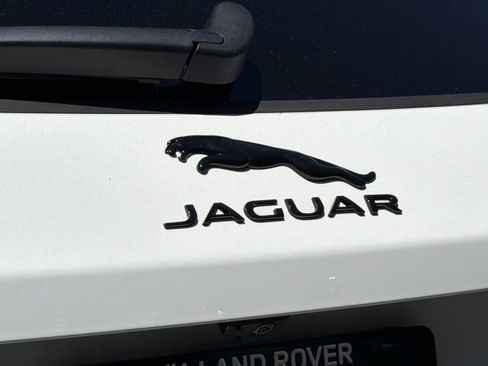 Used 2026 Jaguar F-PACE R-Dynamic S AWD/4WD image 31