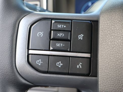 Used 2025 Ford F350 Lariat image 27