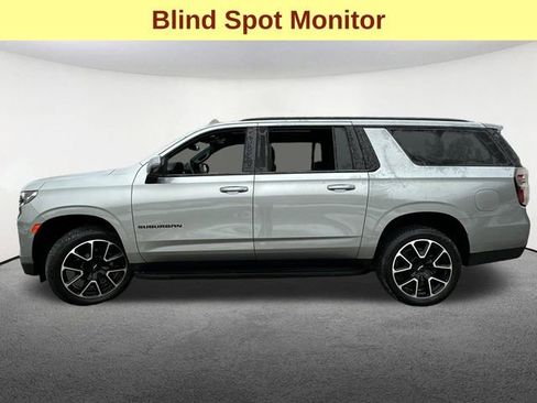 Used 2024 Chevrolet Suburban RST w/ Luxury Package image 6