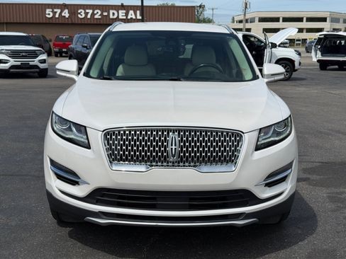 Used 2019 Lincoln MKC Select w/ MKC Climate Package FWD image 3