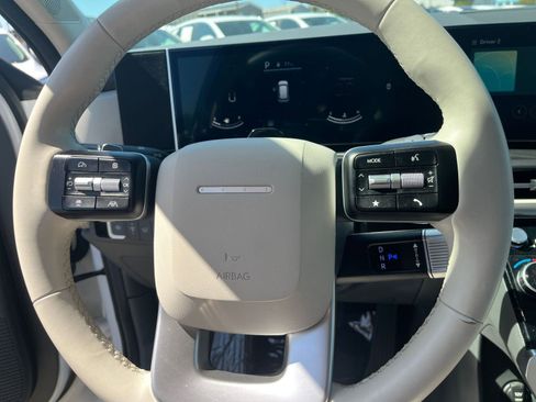 Used 2025 Hyundai Santa Fe SEL image 30