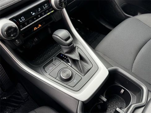 Certified 2025 Toyota RAV4 LE image 17