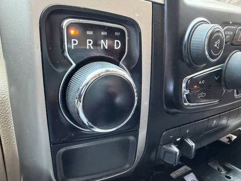 Used 2015 RAM 1500 Big Horn RWD image 30