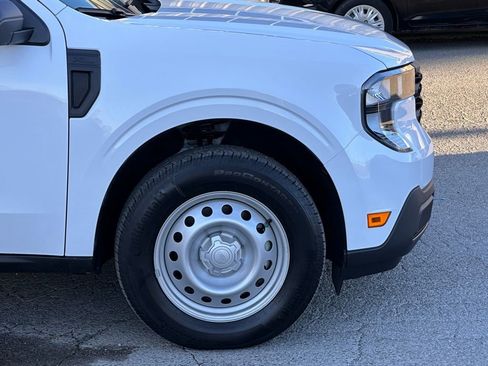 Used 2025 Ford Maverick XL w/ Equipment Group 102A image 40