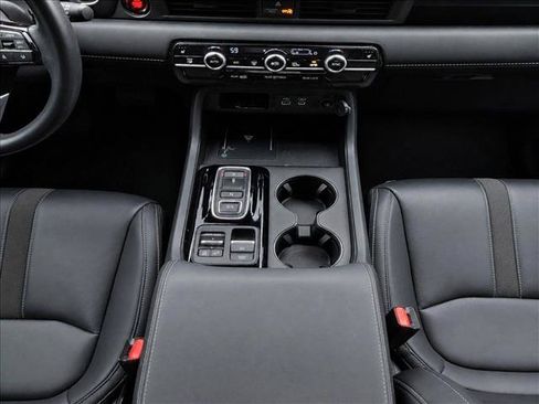 Used 2024 Honda Pilot EX-L image 17